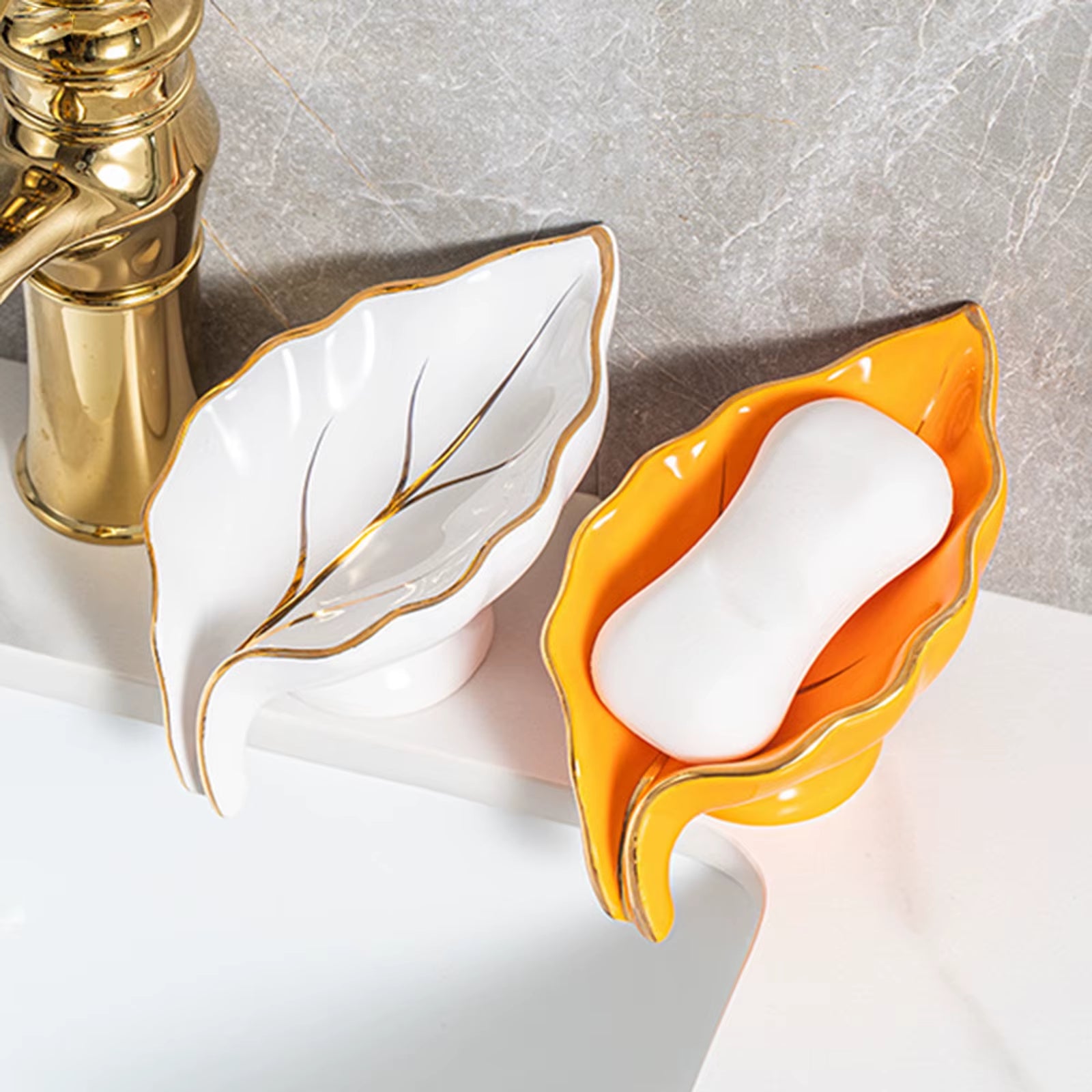 Elegant Self-Draining Ceramic Soap Dish - Stylish Storage for Bathtub, Toilet, and Shower Decor